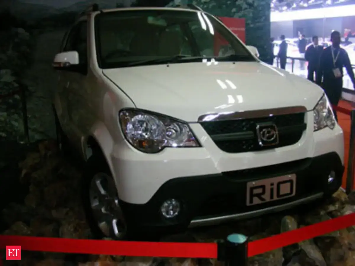Auto Expo 2012: Premier showcases compact SUV Rio - Auto Expo 2012 ...