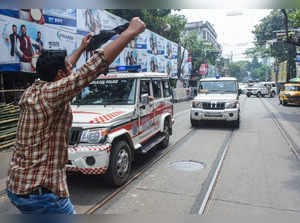 Kolkata, Oct 03 (ANI): West Bengal Trinamool Chhatra Parishad (TMCP) supporter w...