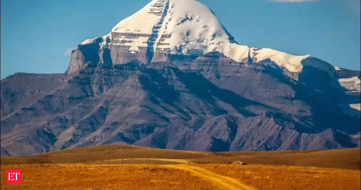 A historic first: Pilgrims gaze at Mount Kailash from Indian Soil!