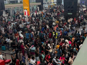 “Welcome to Purgatory!”: Travelers react as IndiGo’s tech glitch causes chaos at Bengaluru Airport!