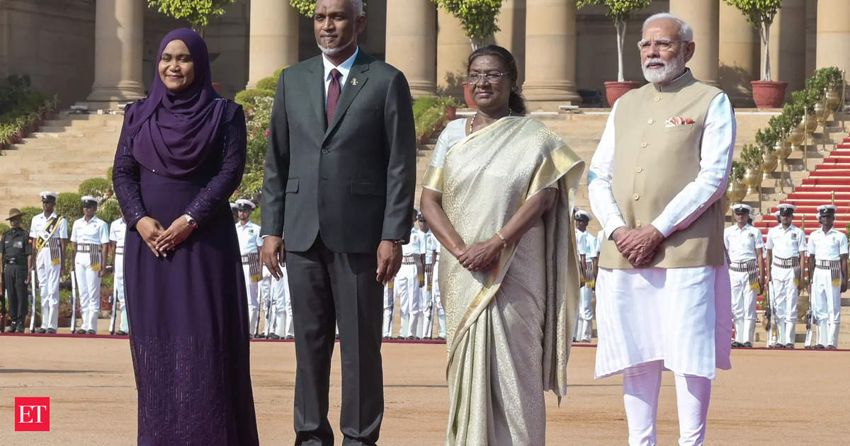 India Maldives: Maldives President Muizzu accorded ceremonial reception at Rashtrapati Bhavan