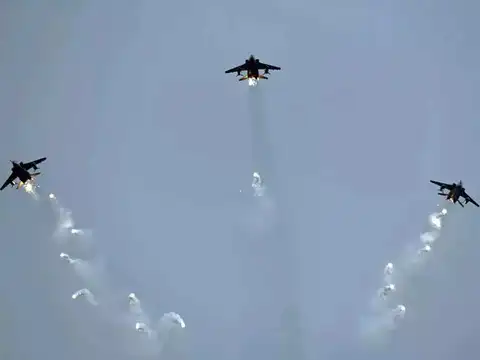 Fighter jet display