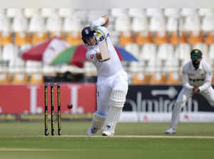 Root surpasses Cook's 12,472 test runs as England reaches 232-2 in first test against Pakistan