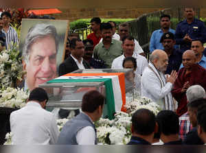 People pay their respects to the former chairman of Tata Group Ratan Tata, in Mumbai