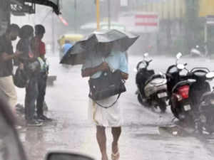 Kerala Weather Forecast: Heavy rain and thunderstorms forecasted for eight districts, IMD issues yellow alert