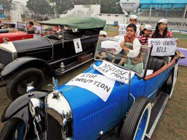 Vintage car rally in Kolkata