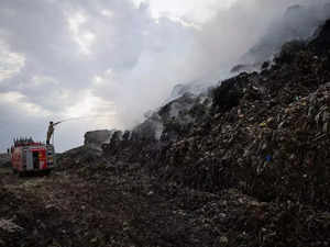 Fire at Ghazipur landfill site in New Delhi