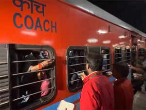 Special train departs from Chennai Central with stranded passengers after Bagmati Express collision