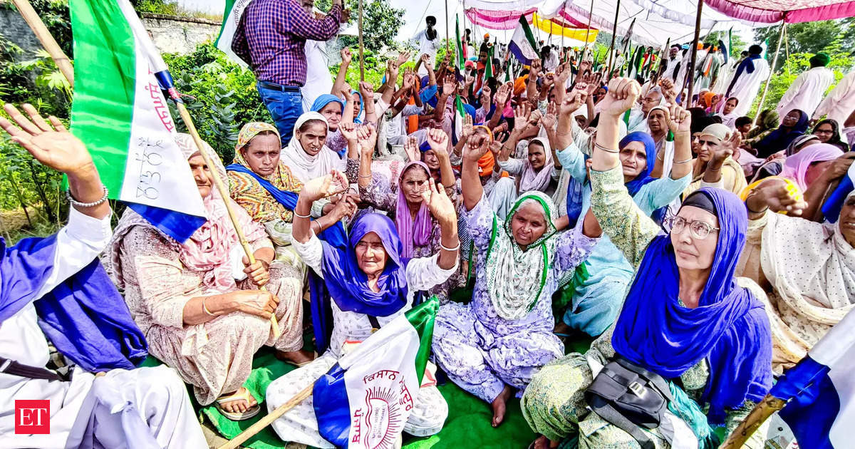 Punjab Farmers Protest 'Tardy' Paddy Purchase