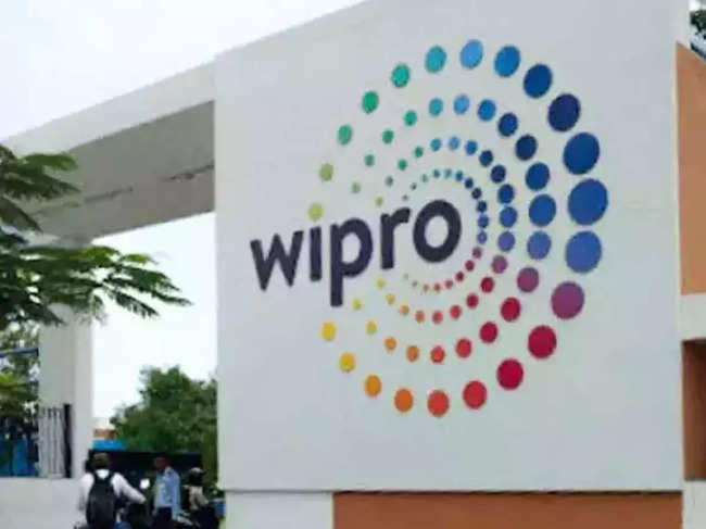 Buy Wipro at Rs 535-540