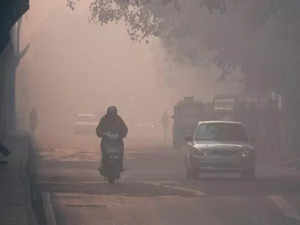 CAQM meets with states, authorises action on stubble burning and polluting vehicles in Delhi-NCR