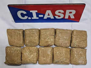 Punjab Police seizes 10.4 kg drugs in Amritsar