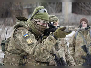 Kyiv: Members of Ukraine's Territorial Defense Forces, volunteer military units ...