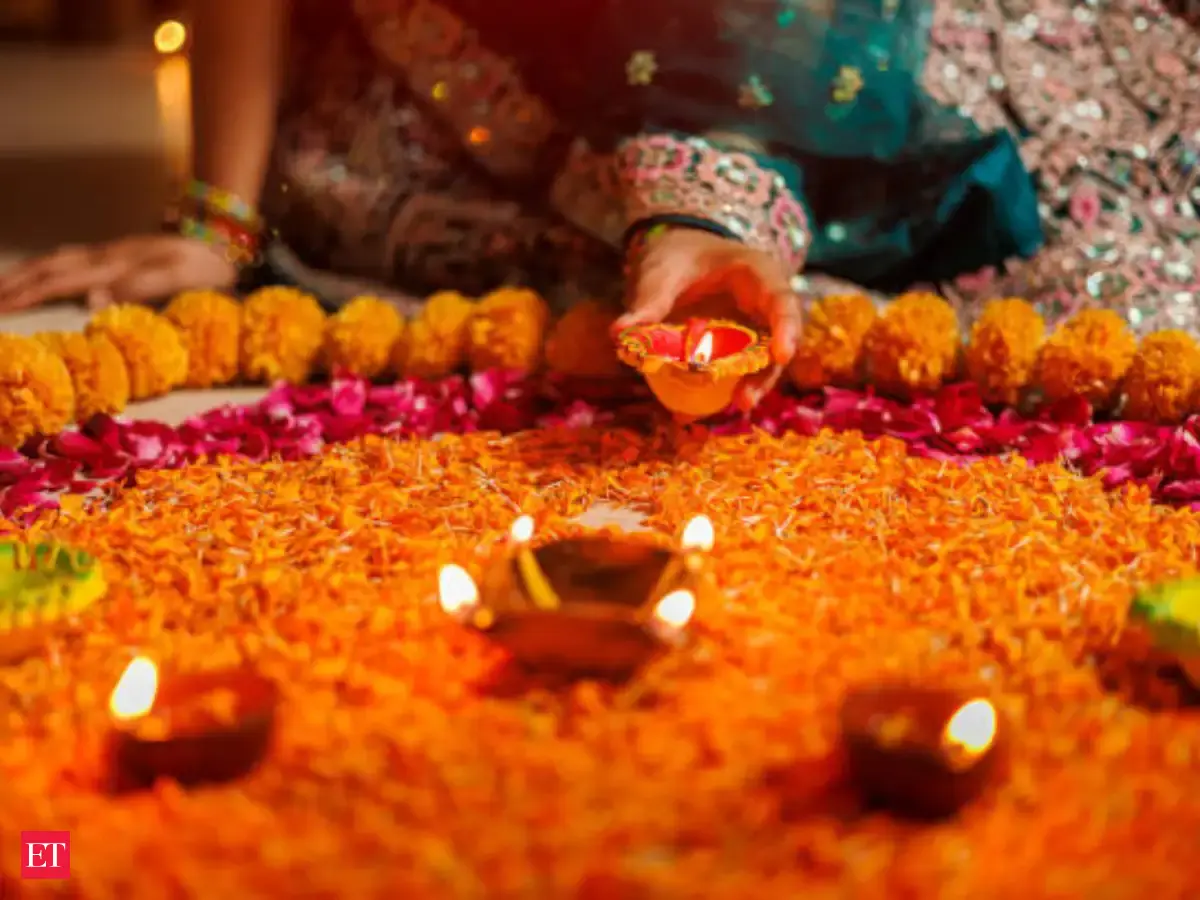 Simple and easy home decoration ideas for Dhanteras - Rangoli at the ...