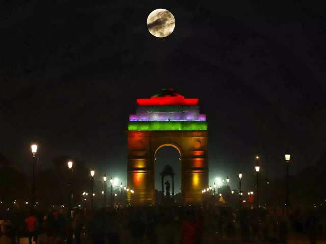 Hunter's moon glow at Kartavya Path in Delhi