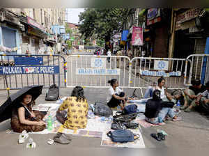 Kolkata: Junior doctors during their indefinite hunger strike over RG Kar Medica...