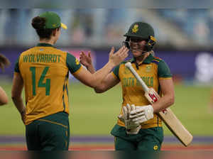 South Africa reaches final and ends Australia’s title defense at Women’s T20 World Cup