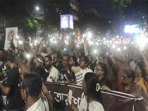 'Mass resignation' of senior doctors at Kolkata's RG Kar Medical College in solidarity with junior colleagues protesting rape-murder case