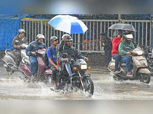 IMD predicts very heavy rain for Bengaluru and its surrounding districts until October 18