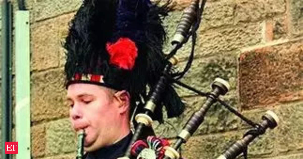 Handmade bagpipes a dying art in Scotland