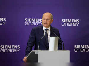 Chancellor Scholz Views Siemens Gas Turbine Intended For Nord Stream 1 Pipeline