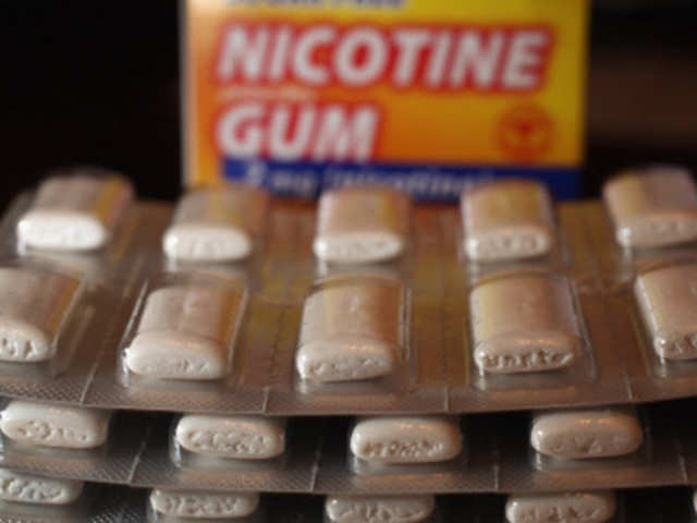 New study finds nicotine patch, gum ineffective in aiding with quitting smoking
