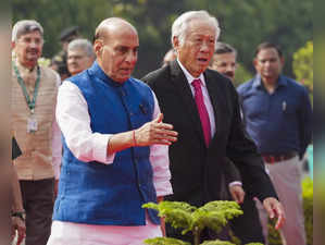 New Delhi: Defence Minister Rajnath Singh with his his Singaporean counterpart N...