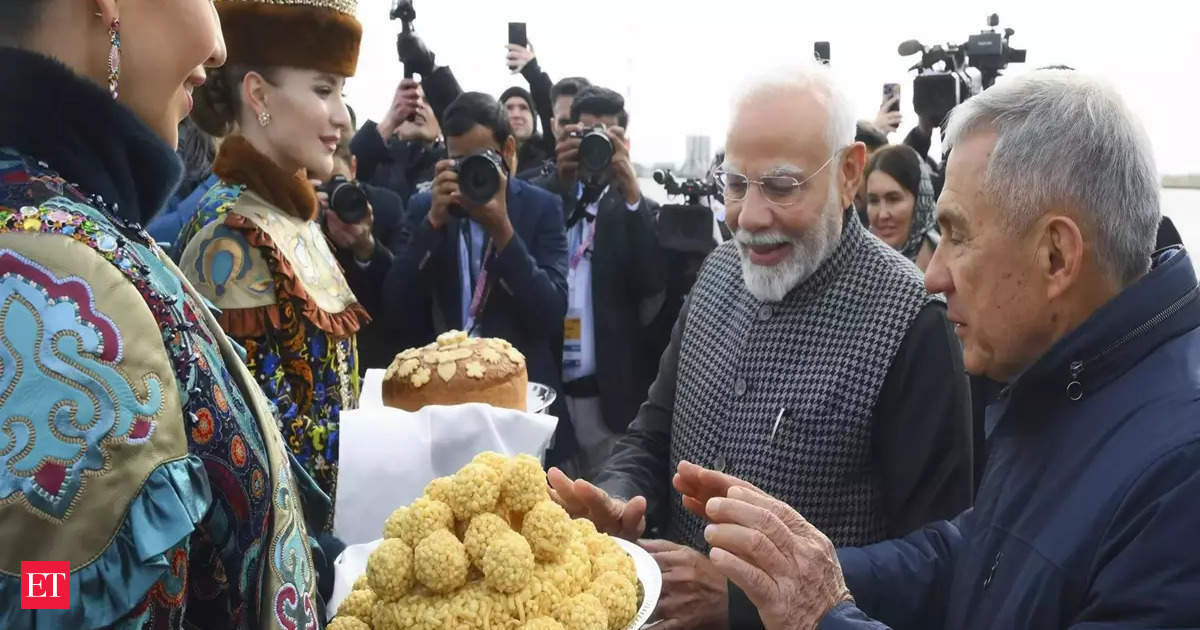 pm modi brics summit: Dhol, dance and devotion: PM Modi receives a warm welcome from Russian nationals in Kazan. Watch the video