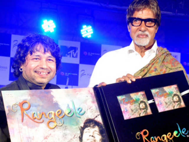Kailash Kher and Amitabh Bachchan during music alum release