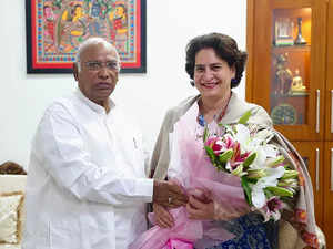 Priyanka Gandhi meets Kharge, to file nomination from Wayanad