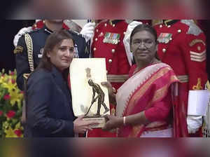 Dhyan Chand lifetime award