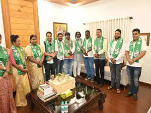 Former BJP leaders Dr Lois Marandi, Kunal Sarangi join JMM