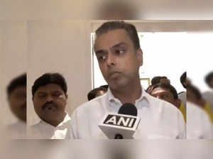 Deora likely to fight against UBT's Aaditya Thackeray