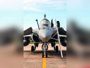 Govt Explores ‘Non-Controversial’ Path to Acquire Multirole Fighters