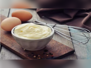 Mayonnaise Made from Raw Eggs