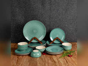 Ceramic dinner set