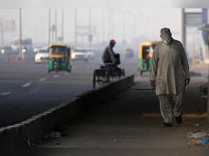 Toxic smog cloaks India's capital as Diwali firecrackers push air pollution to hazardous levels