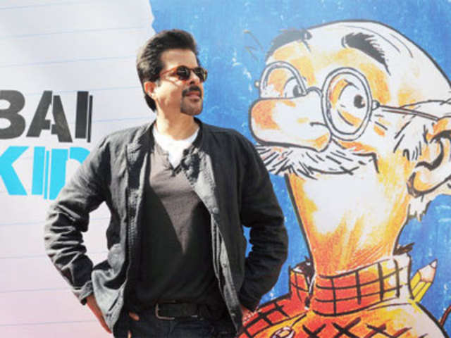 Anil Kapoor declares the finalists of a Cartoon Contest