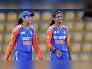 Smriti Mandhana and Harmanpreet Kaur