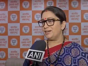 "Congress' samosa caucus has arrived in Maharashtra to trade lies": BJP leader Smriti Irani