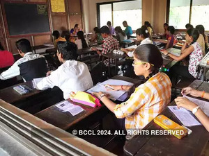 Abdullah govt relaxes upper age limit for combined competitive exams