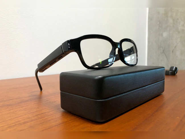 Amazon’s new eyeglasses