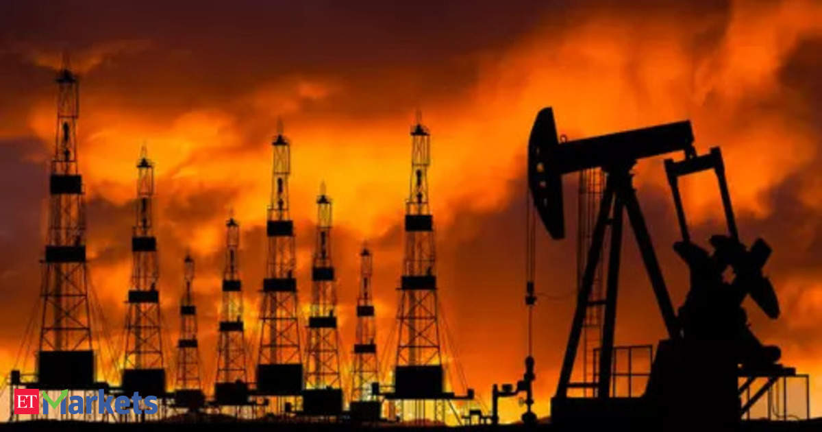 Oil trims losses on tight near-term supply