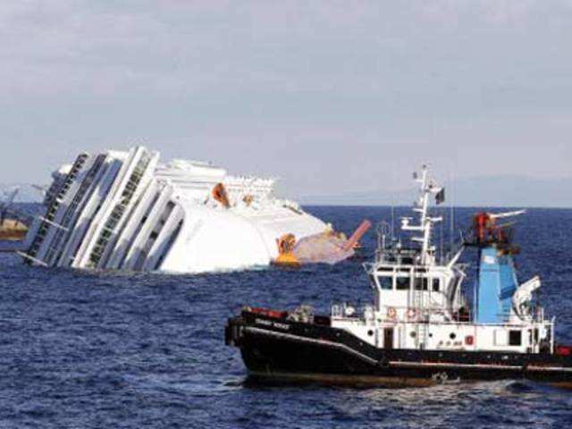 Rescue work near the Costa Concordia