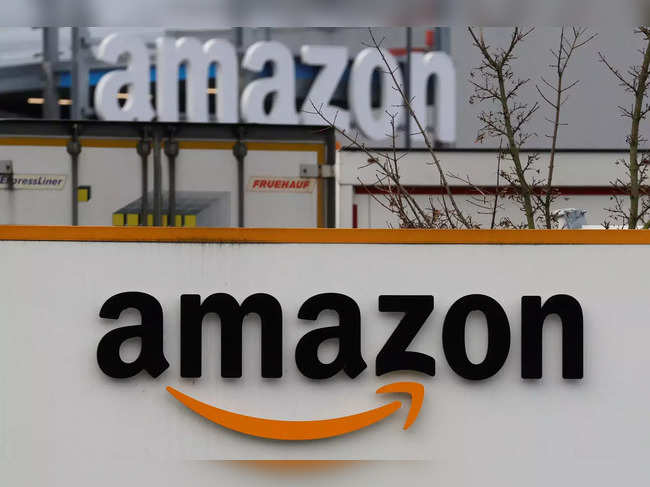 US labor board bans mandatory anti-union meetings in ruling against Amazon