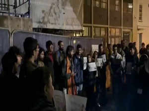 London: British Hindus protest outside Oxford Union over debate on Kashmir with speakers having 'terror' links