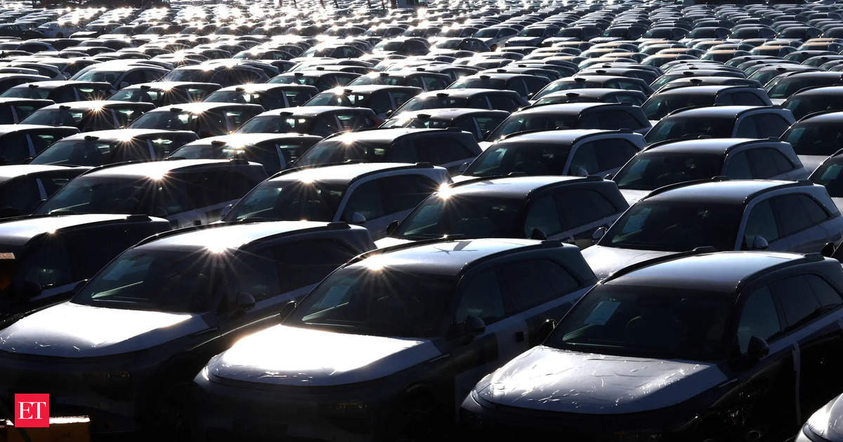 India’s festive period retail auto sales grow 12%, dealers’ body says