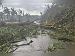 Typhoon Man-yi worsens crisis from back-to-back storms that devastated the northern Philippines