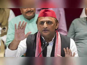 Govt that does encounters doesn't trust Constitution: Akhilesh Yadav