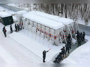 Russia begins mass production of radiation-resistant mobile bomb shelters